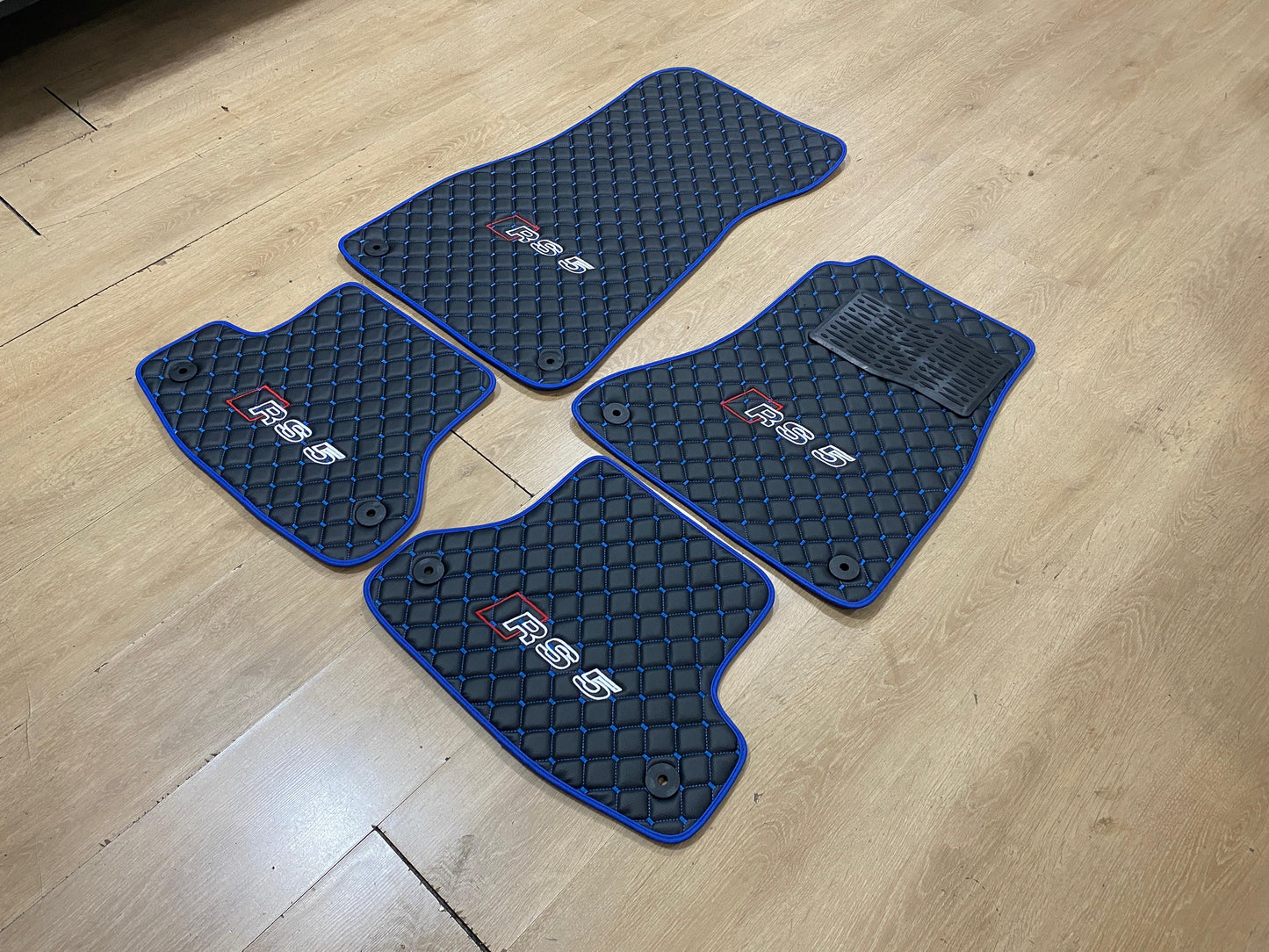 Audi RS5 - Set of 4x Car Mats