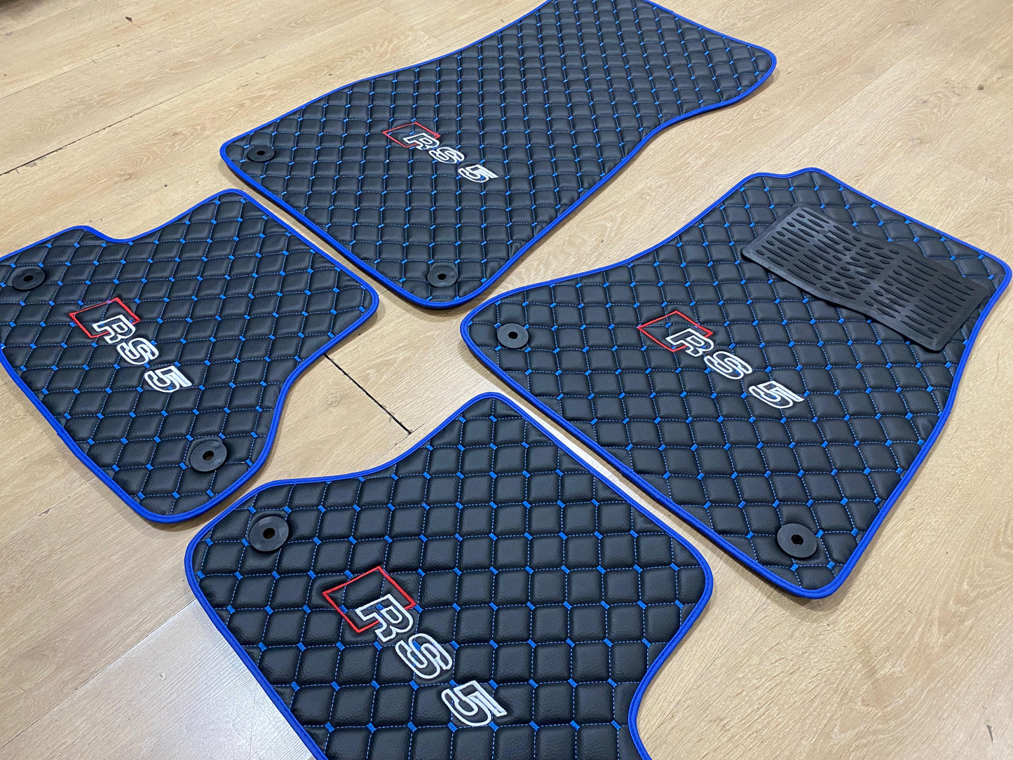 Audi RS5 - Set of 4x Car Mats