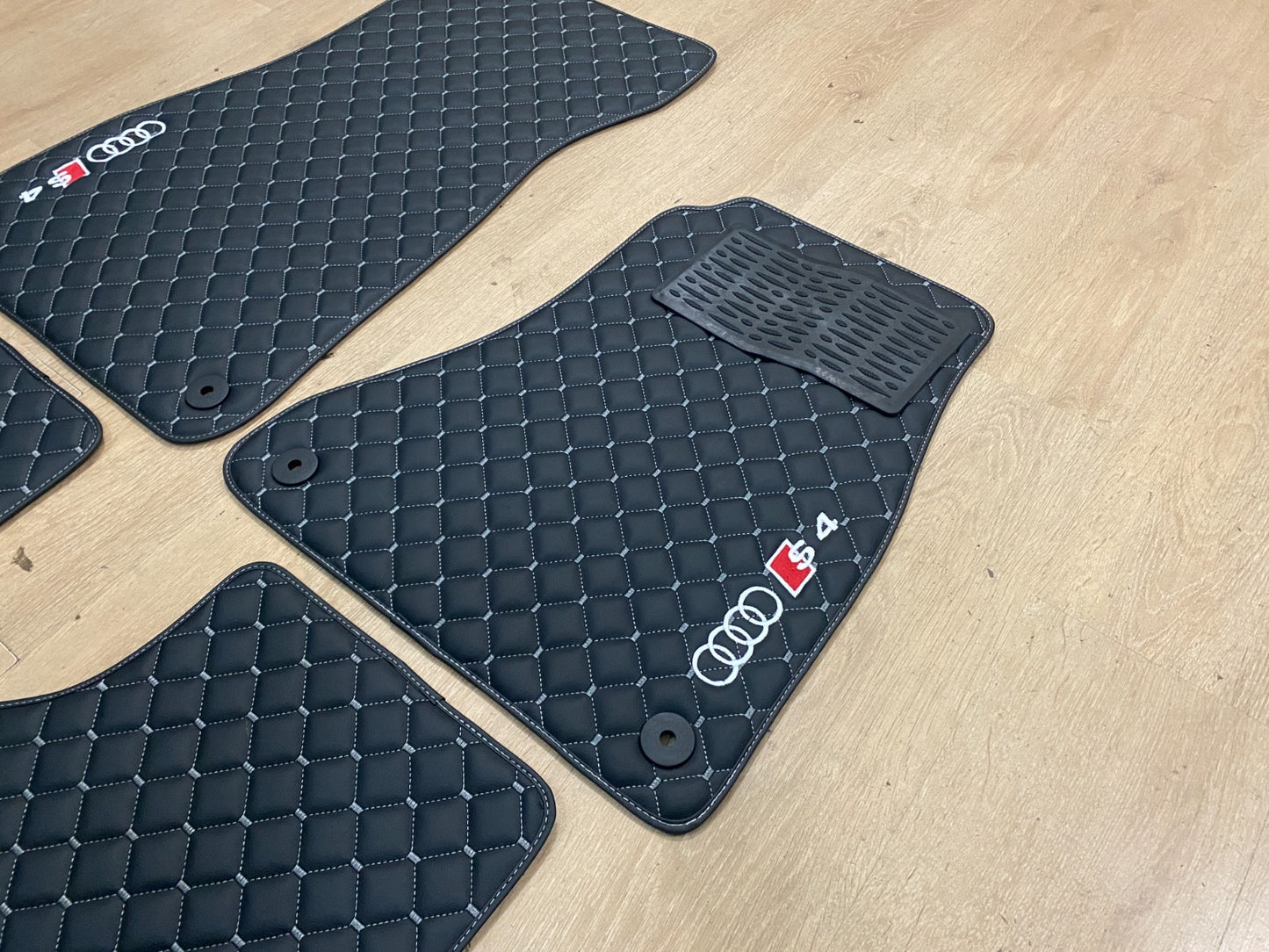 Audi S4 B9 2016-2024 - Set of 4x Car Mats