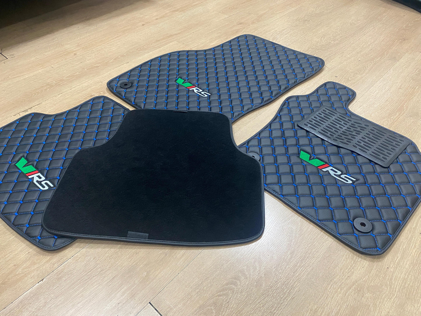 Skoda Octavia 2013-2020 VRS - Set of 4x Car Mats