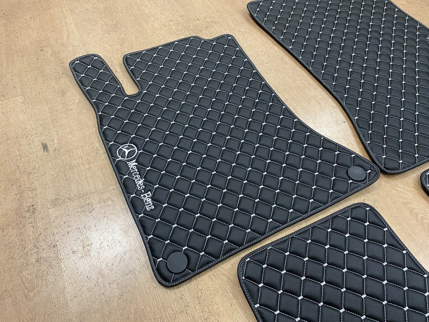 Mercedes A-B-C-CL-E-S-SL-AMG - Set of 4x Car Mats