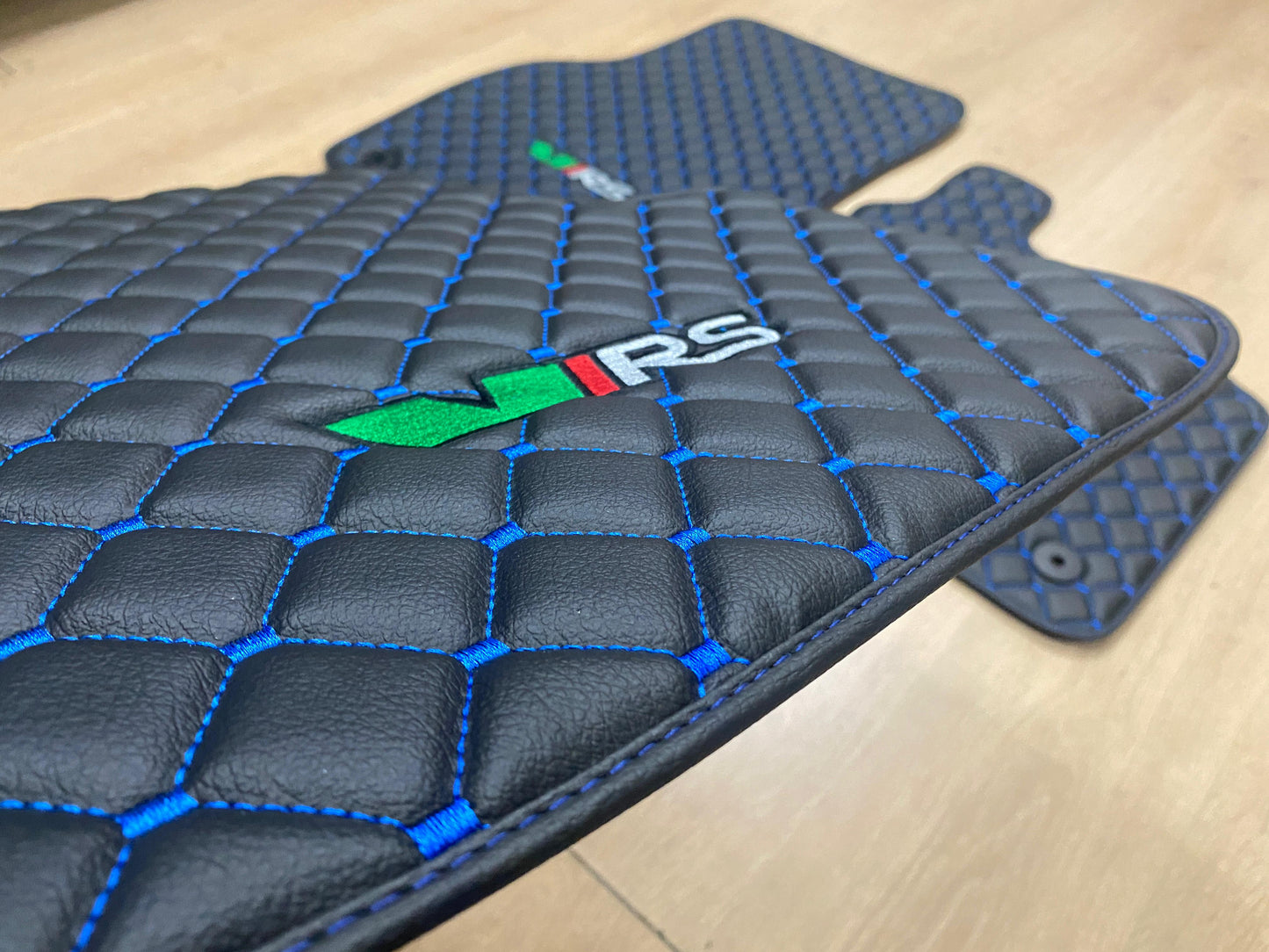Skoda Octavia 2013-2020 VRS - Set of 4x Car Mats