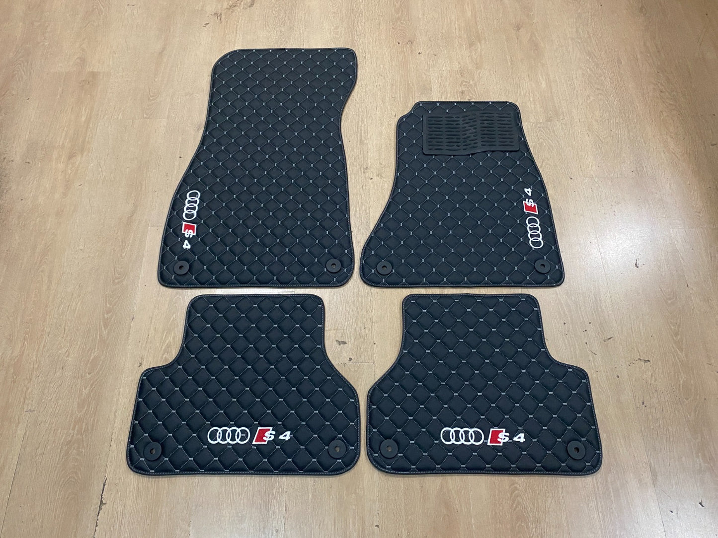 Audi S4 B9 2016-2024 - Set of 4x Car Mats