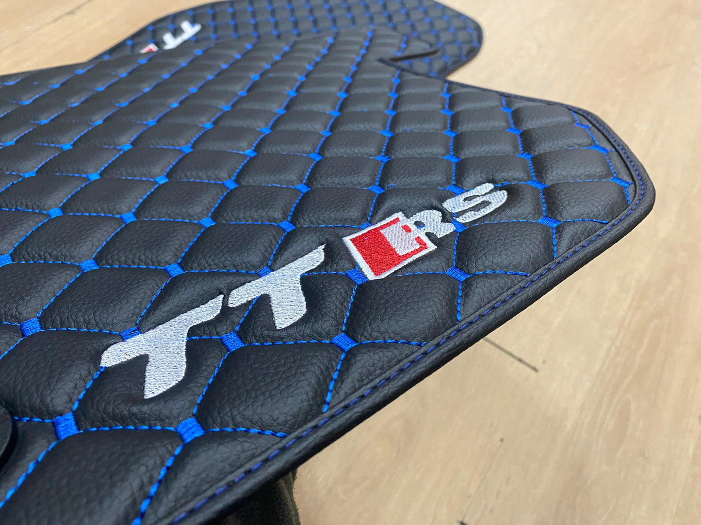 Audi TT / TTS / TTRS - Set of 2 Mats
