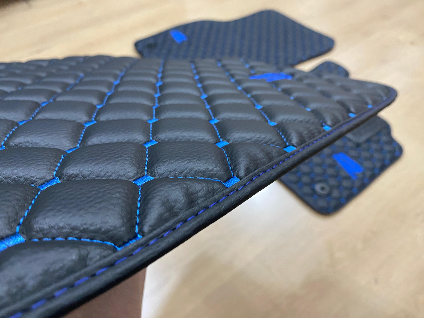 Golf R MK7.5 / MK8 - Set of 4x Car Mats