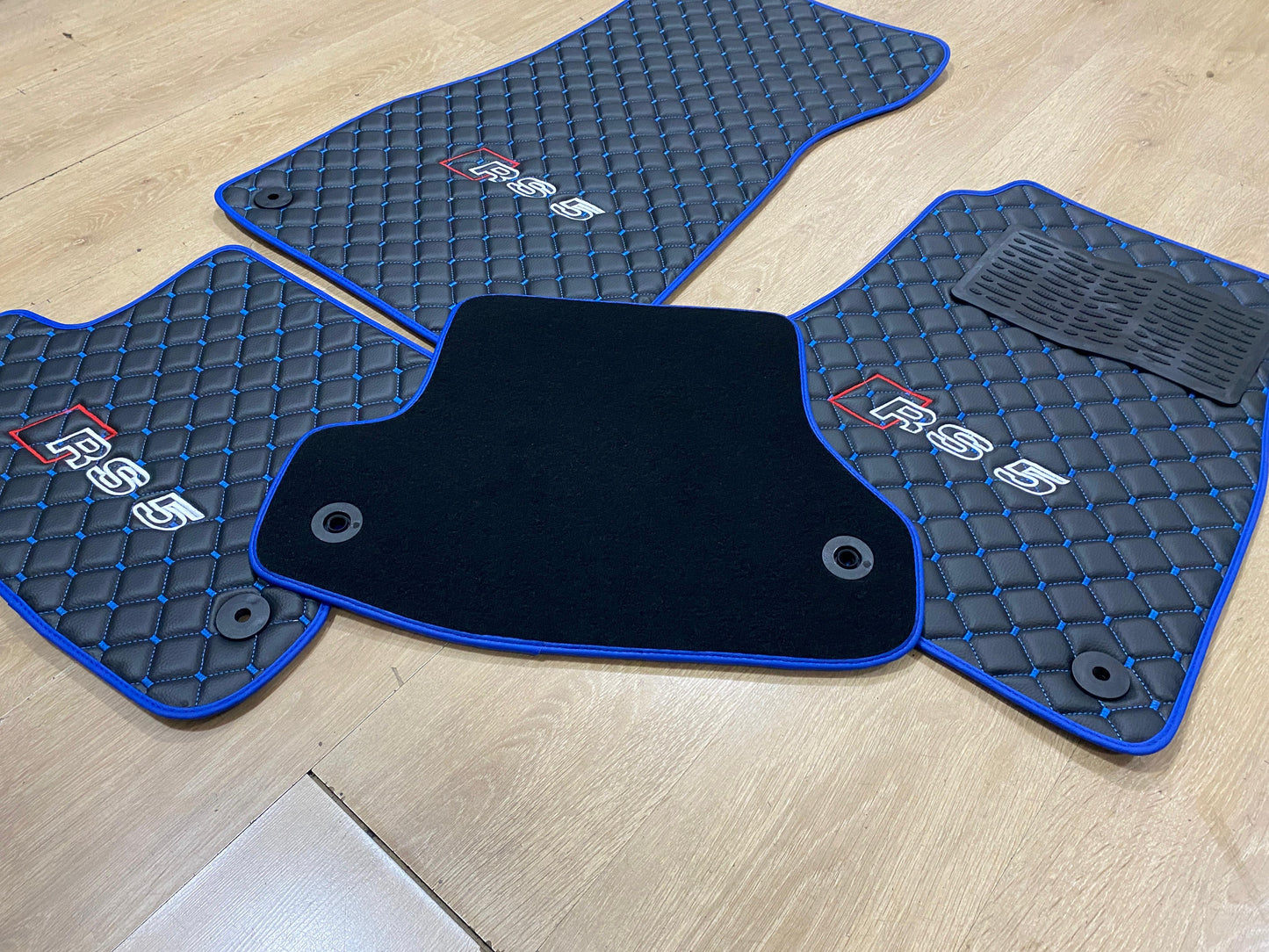 Audi RS5 - Set of 4x Car Mats