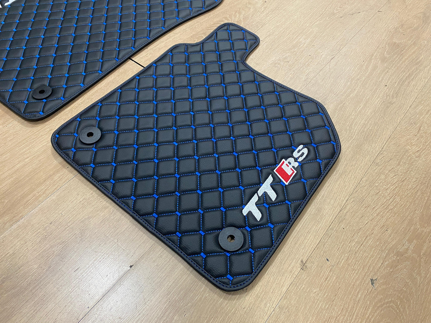 Audi TT / TTS / TTRS - Set of 2 Mats