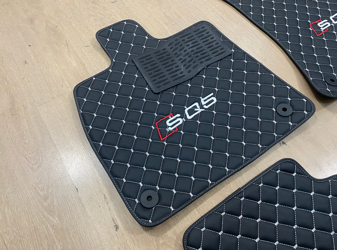Audi SQ5 FY 2017-2024 - Set of 4x Car Mats