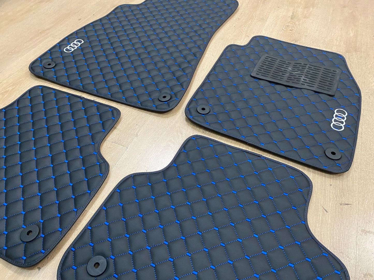 Audi RSQ8 Mats - Set of 4