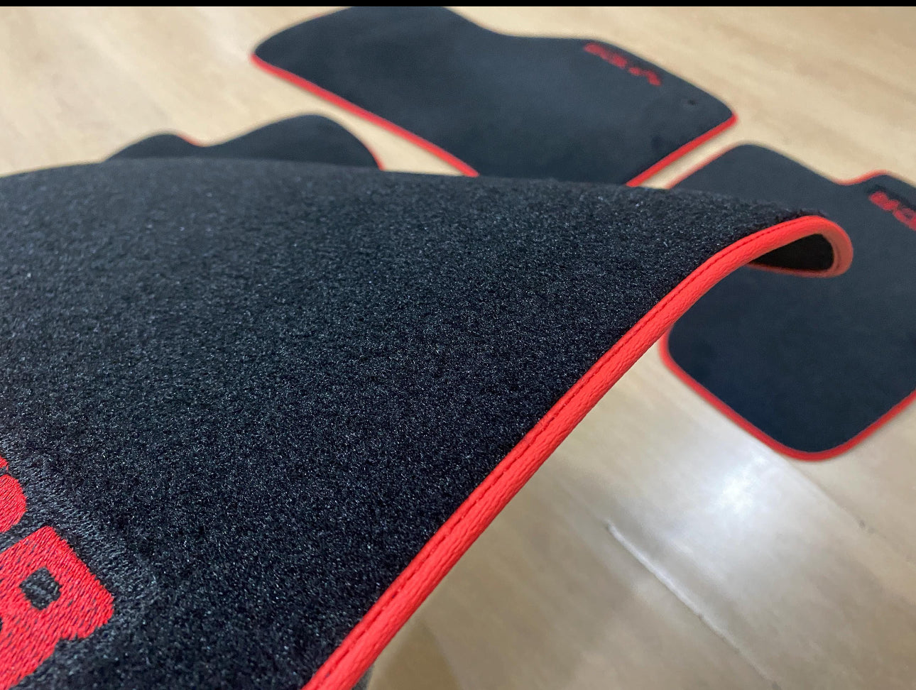 VW Golf 7 TCR 2013-2020 - Set of 4x Mats
