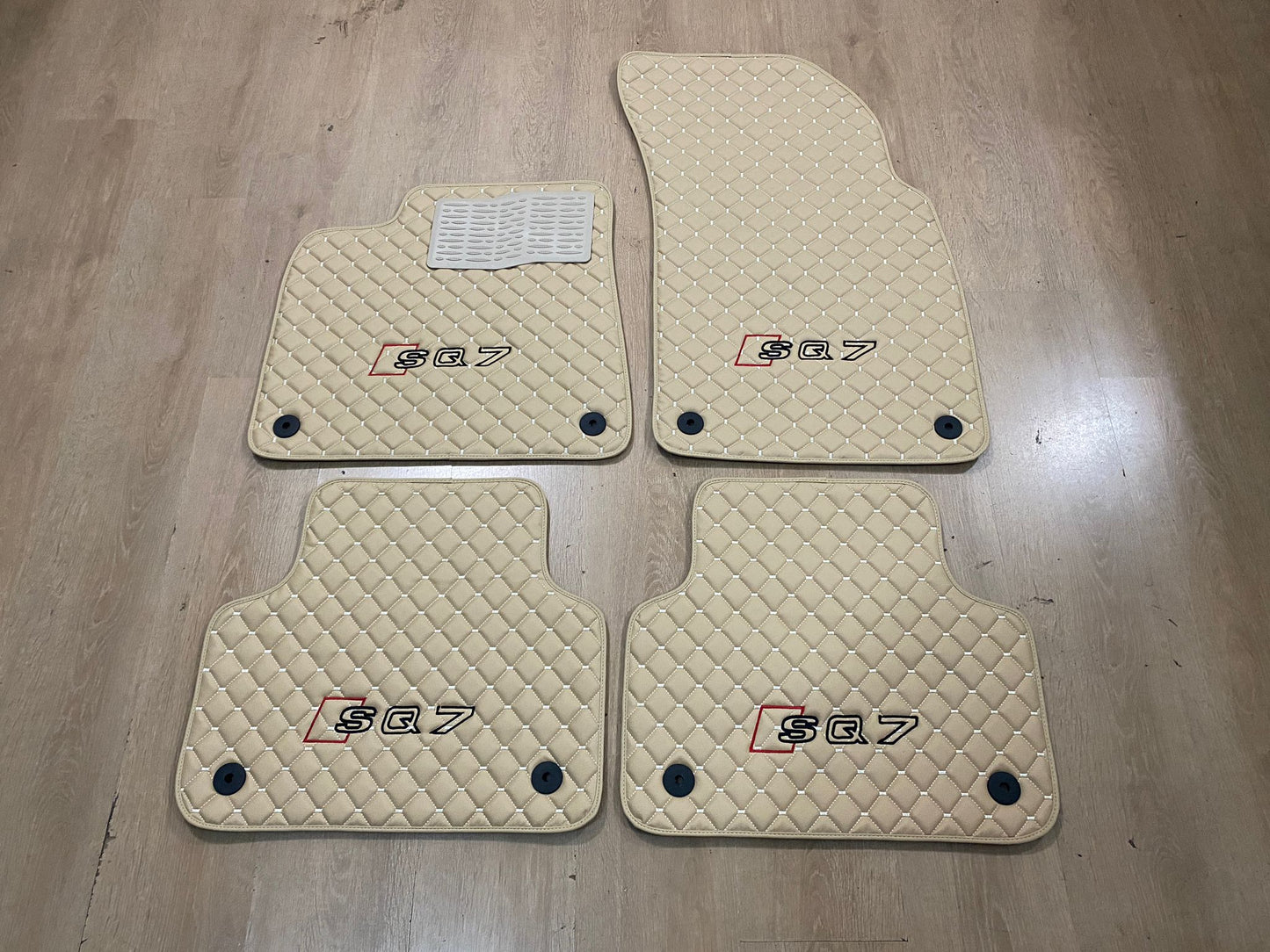 Audi Q7 / SQ7 / 2016-2023 - Set of 4x Car Mats