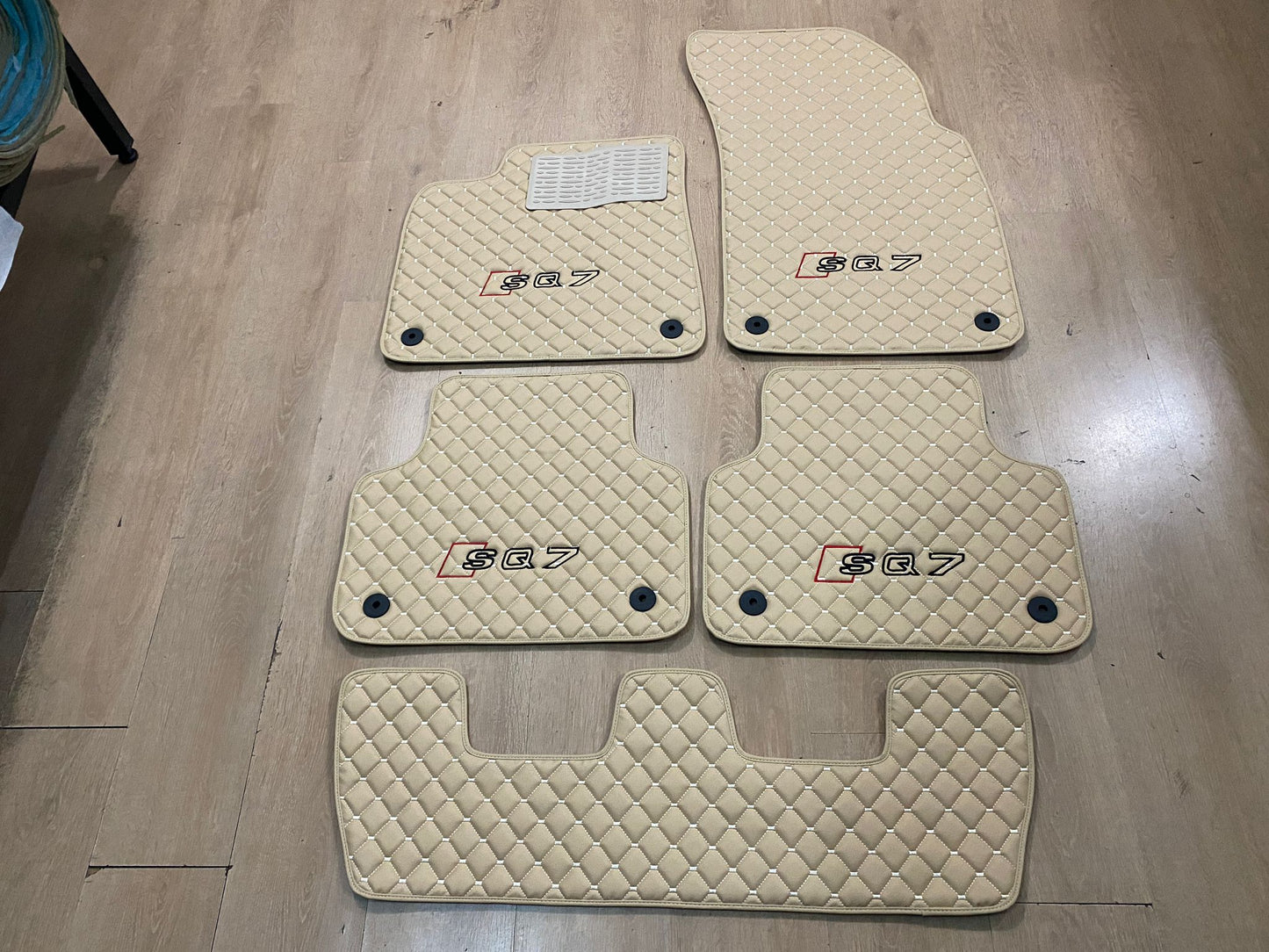 Audi Q7 / SQ7 / 2016-2023 - Set of 4x Car Mats