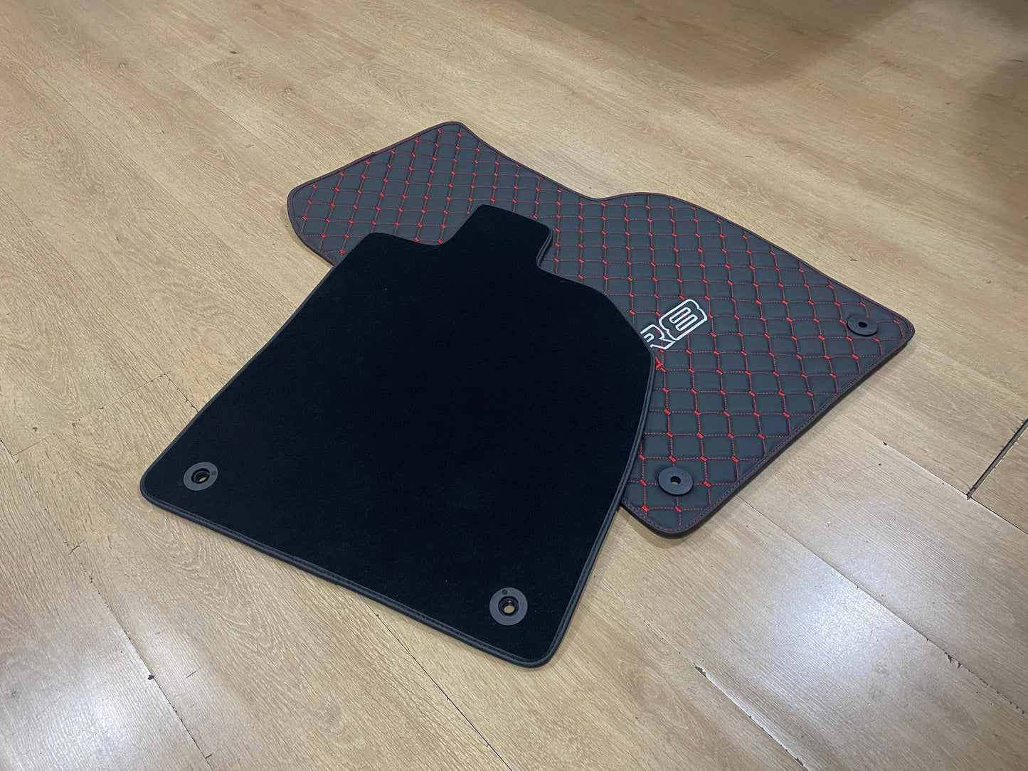 Audi R8 2016-2024 2x Mats