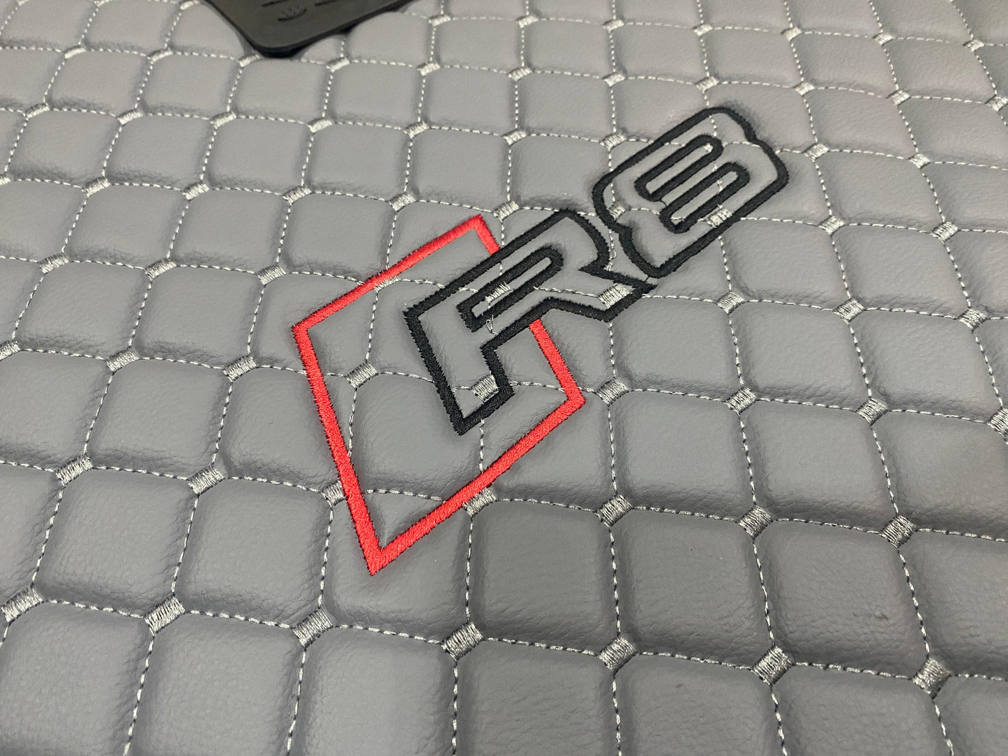 Audi R8 Type 42 2006-2015
