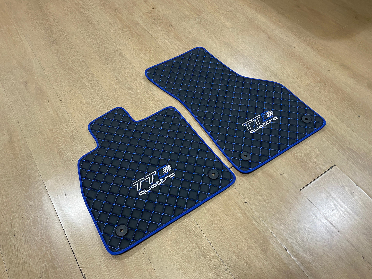 Audi TTS Mk3 - Set of 2 Mats