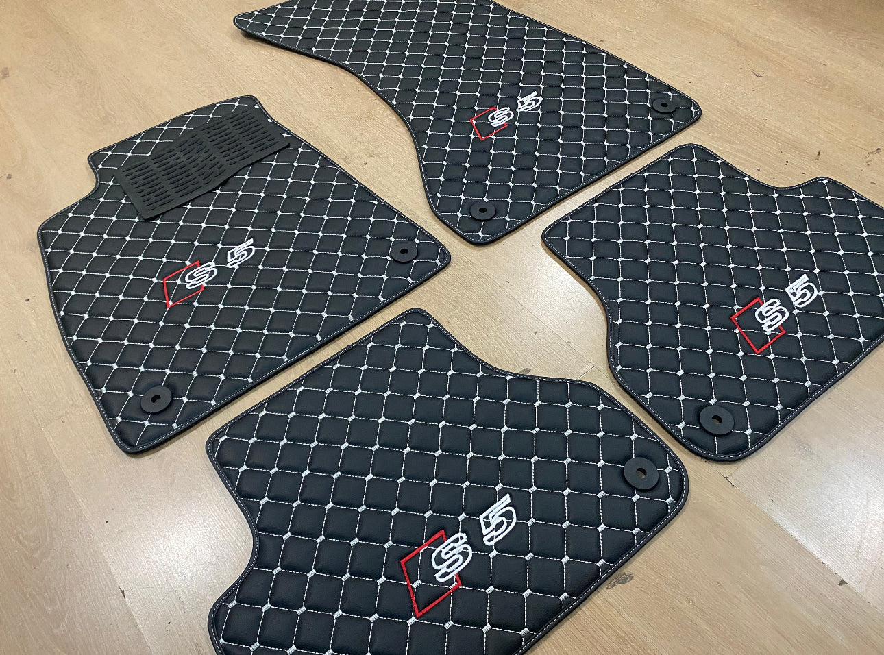 Audi S5 2007-2015 Coupe - Set of 4x Car Mats