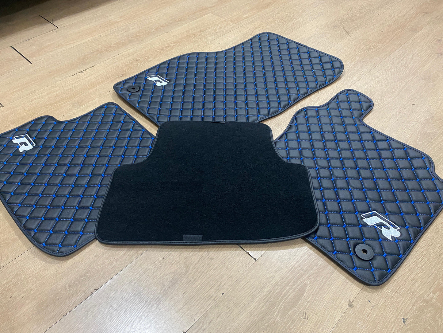Golf R MK7 - Set of 4x Car Mats