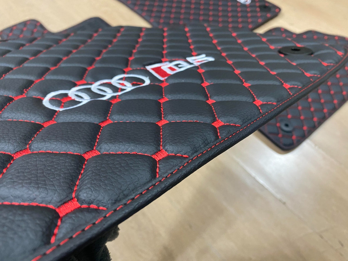 Audi Q5 2018-2025 Car Mats - Set of 4