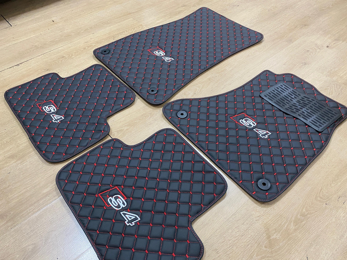Audi S4 2008-2015 B8 - Set of 4x Mats