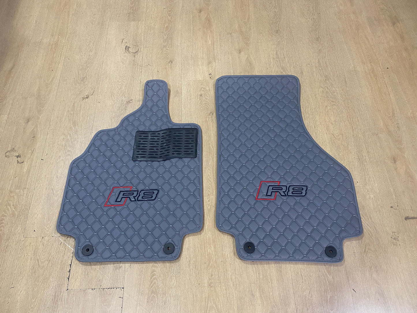Audi R8 Type 42 2006-2015