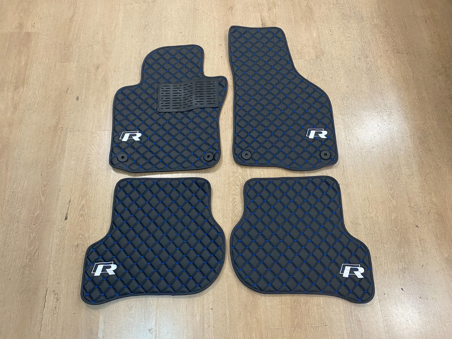 MK5 Golf R - Set of 4x Leather Mats