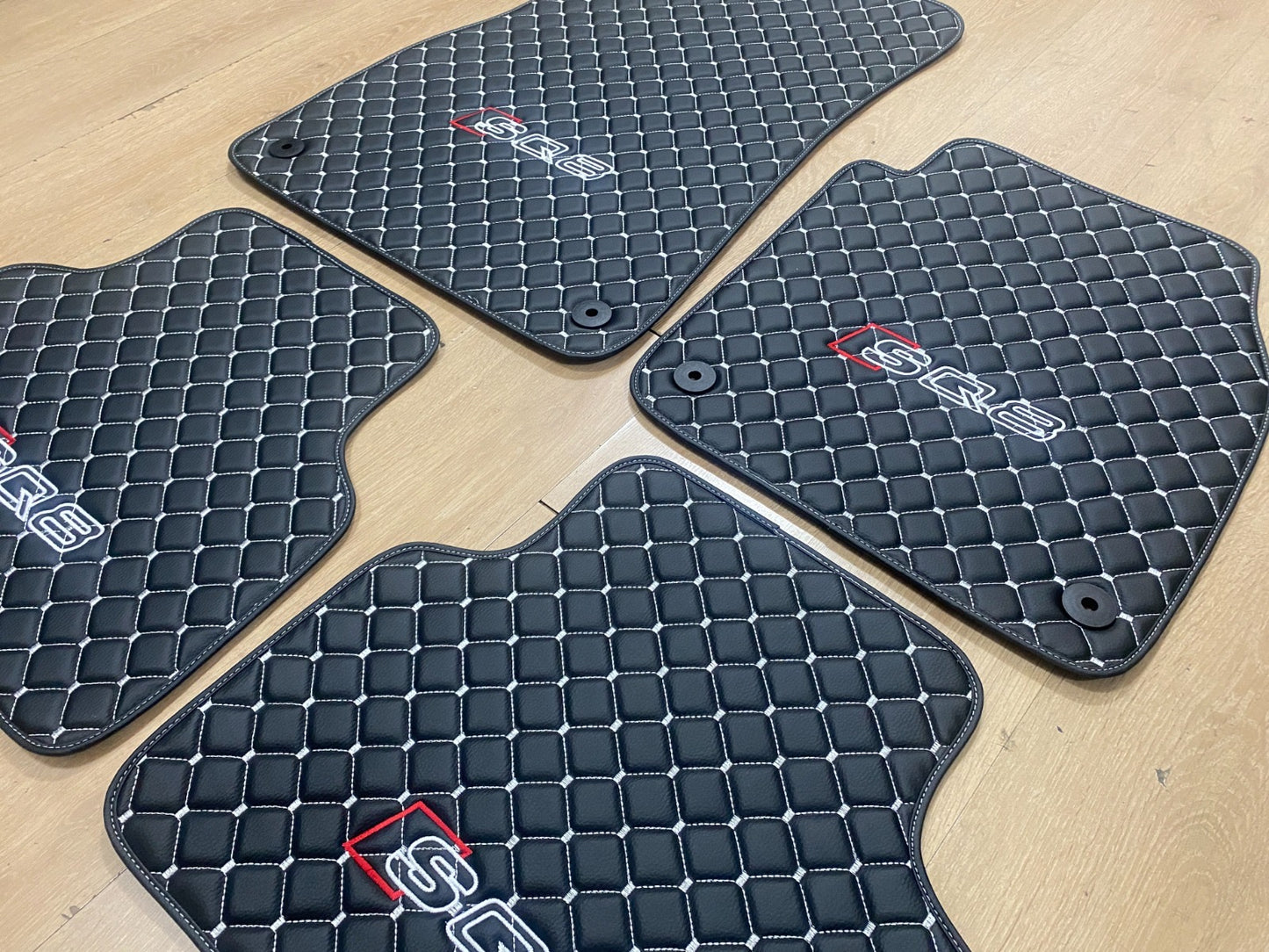 Audi SQ8 2018-2024 - Set of 4 Mats