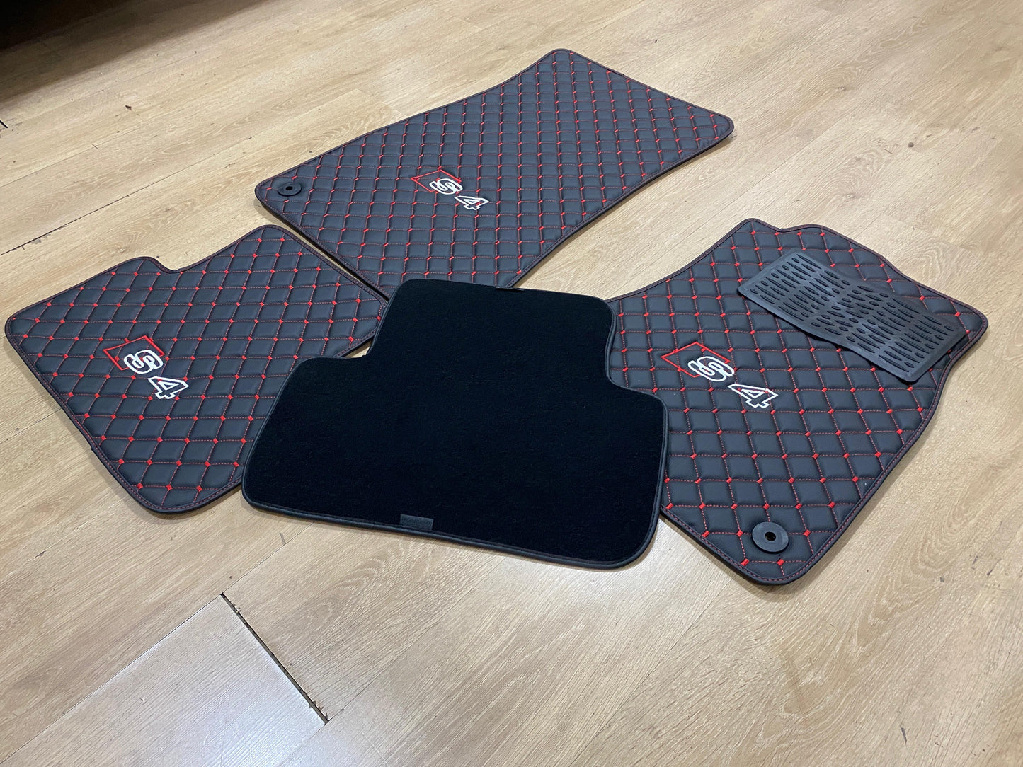 Audi S4 2008-2015 B8 - Set of 4x Mats