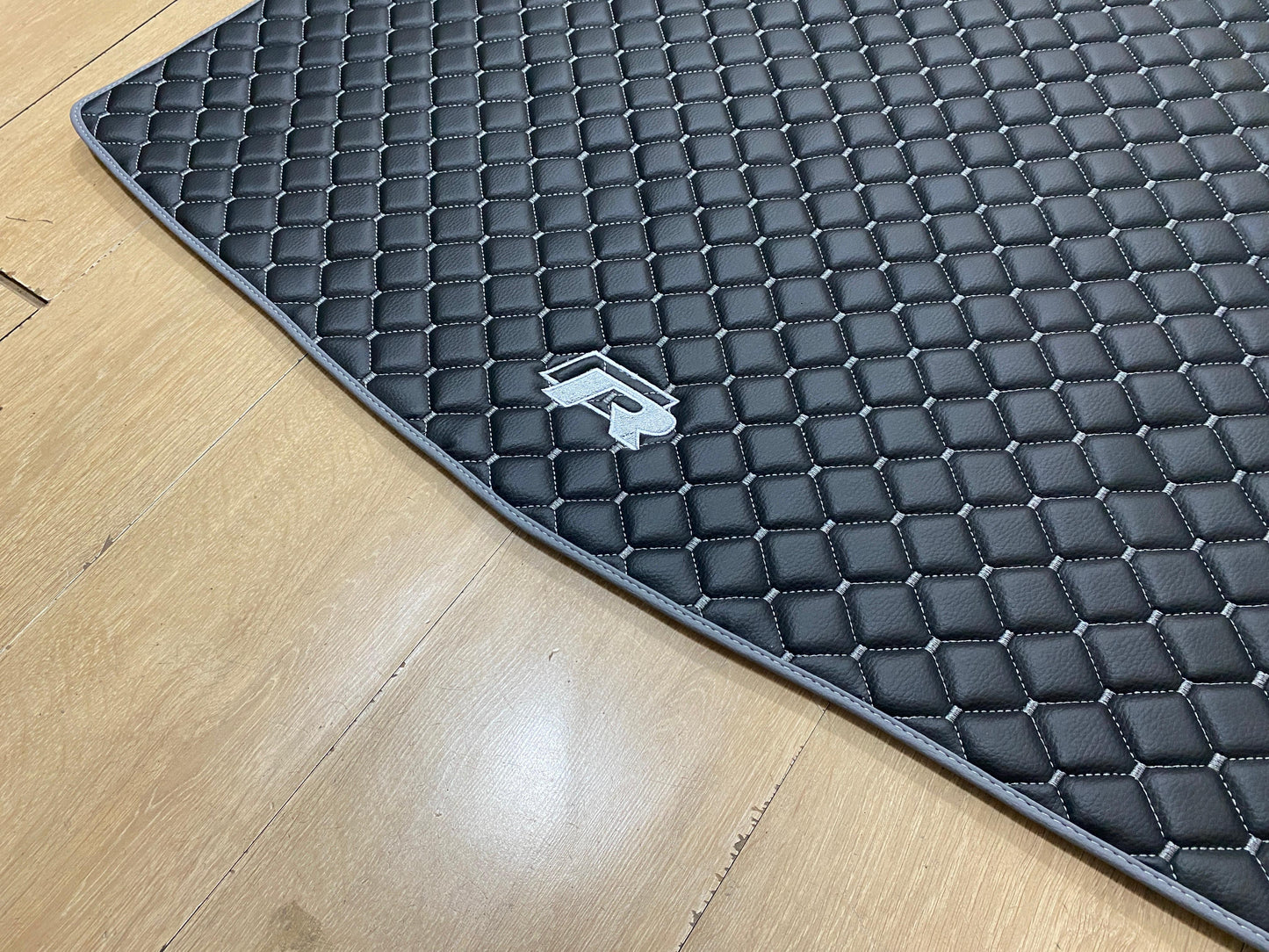 MK7 Golf R Estate - Set of 4 Car Mats + Boot Liner