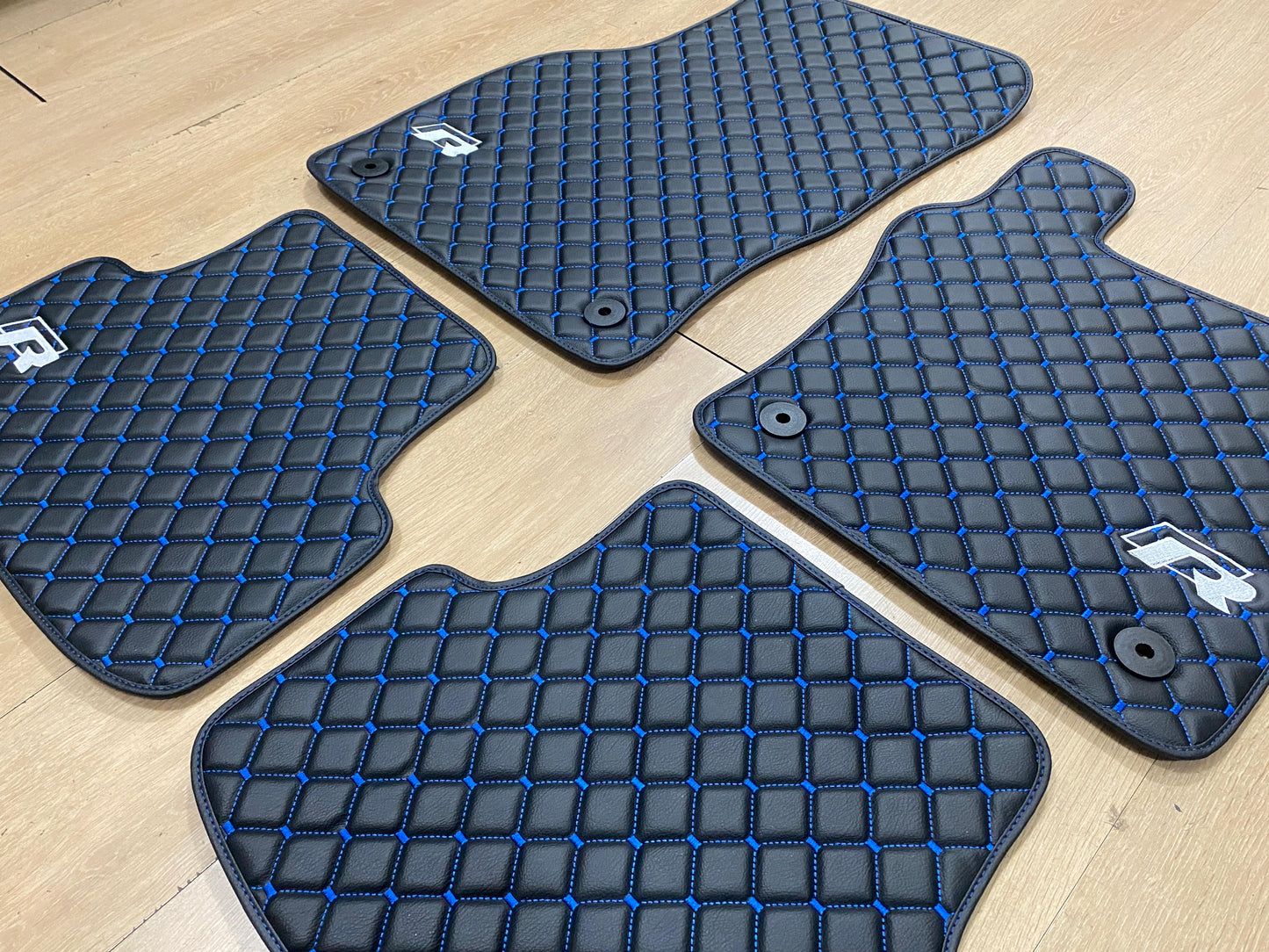 Golf R MK7 - Set of 4x Car Mats