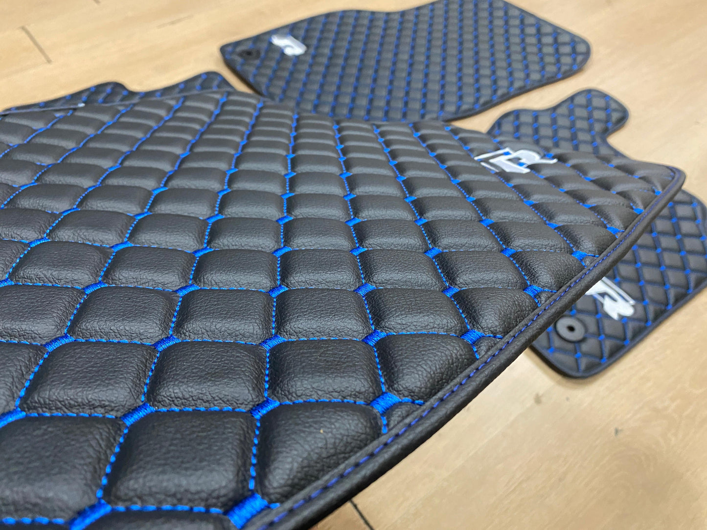 Golf R MK7 - Set of 4x Car Mats