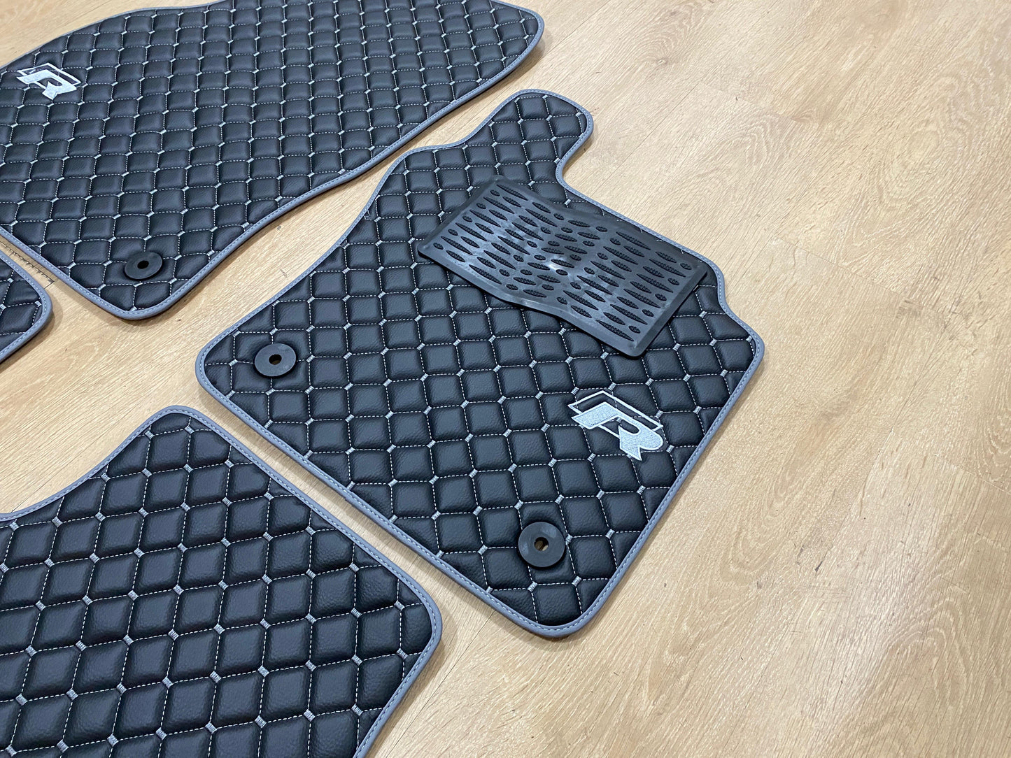 MK7 Golf R Estate - Set of 4 Car Mats + Boot Liner
