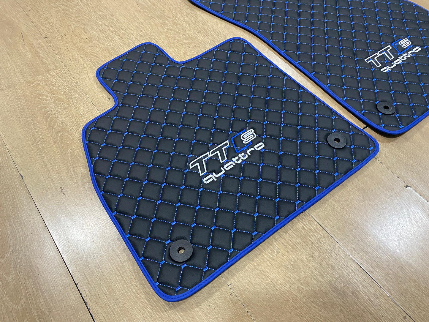 Audi TTS Mk3 - Set of 2 Mats